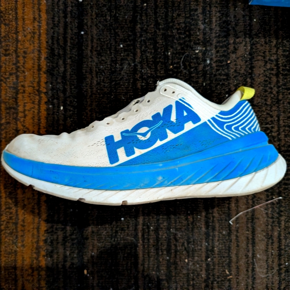 Hoka Carbon X